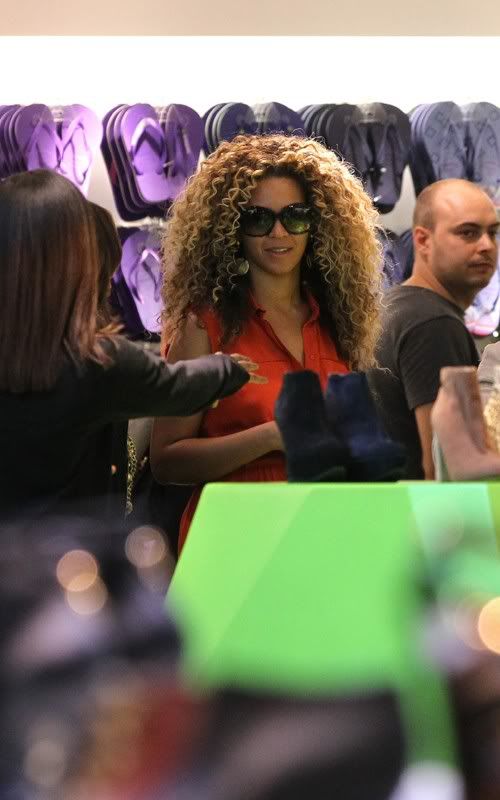 Beyonce Hits The Shoe Racks At Selfridges In London + Mathew Knowles
